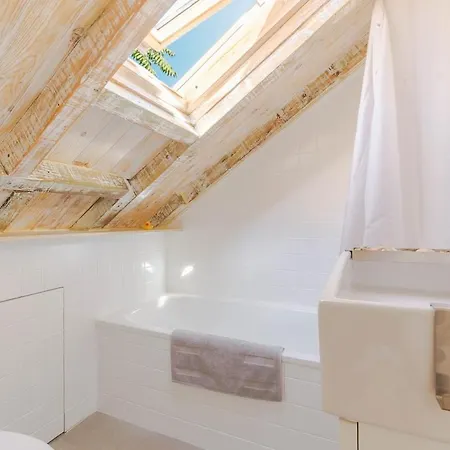 Cosy Estudio In The Heart Of Principe Real Apartman Lisboa