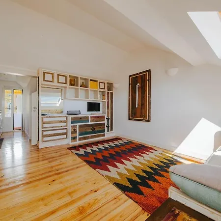 Cosy Estudio In The Heart Of Principe Real アパート リスボン