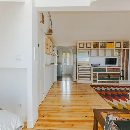 Cosy Estudio In The Heart Of Principe Real アパート リスボン